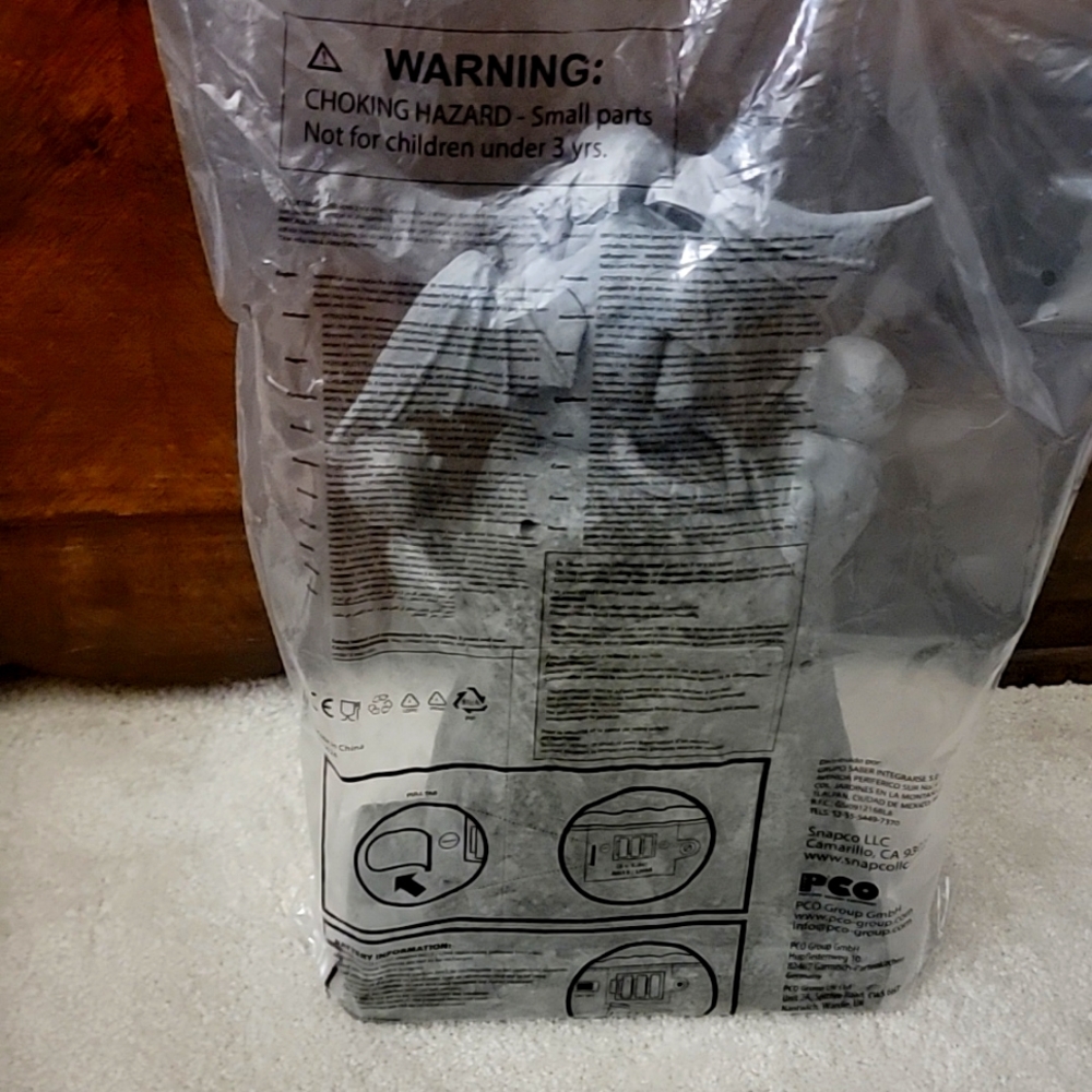 Limited Edition Beetlejuice Tombstone Regal Exclusive Popcorn - Picture 5 of 6